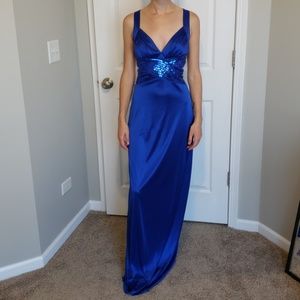 Long prom/wedding dress